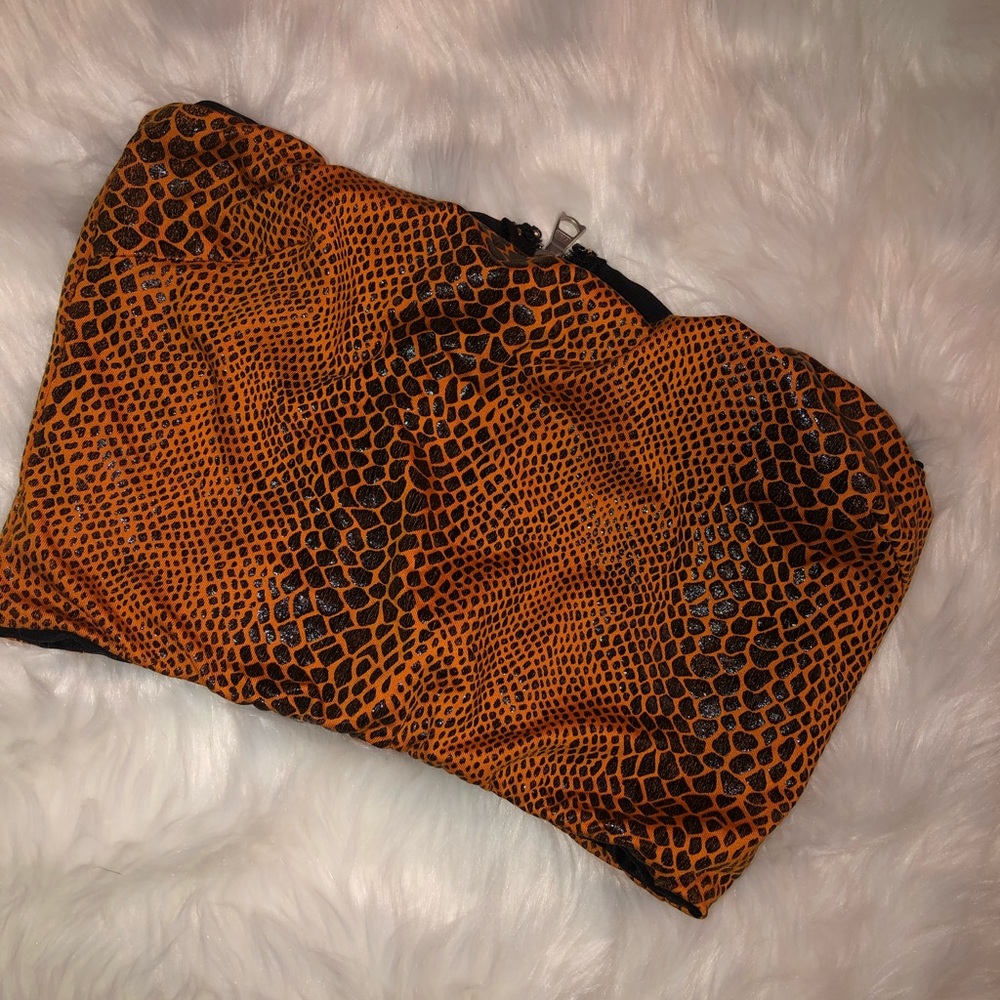 I.AM.GIA poisonous orange snake crop top